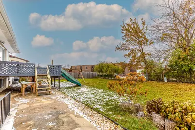 1096 Beechwood Road, Buffalo Grove, IL 60089 - Photo 22