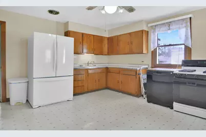 8819 W 84th Street, Justice, IL 60458 - Photo 8