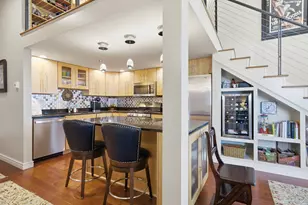 212 N Center St, Bloomington, IL 61701 - Photo 6