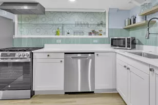 2112 N Sawyer Ave, Chicago, IL 60647 - Photo 8