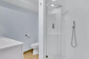 2112 N Sawyer Ave, Chicago, IL 60647 - Photo 18