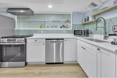 2112 N Sawyer Avenue #I, Chicago, IL 60647 - Photo 8