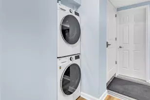 2112 N Sawyer Ave, Chicago, IL 60647 - Photo 16