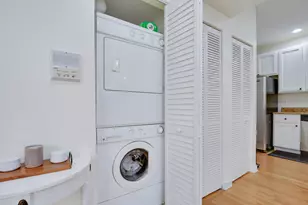 1009 N Oakley Blvd, Chicago, IL 60622 - Photo 16