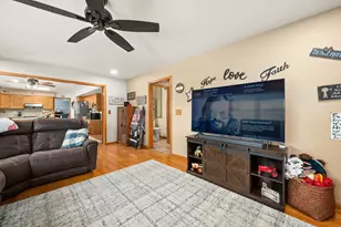 1020 Berkshire Ct, Sycamore, IL 60178 - Photo 26