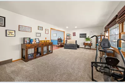 1020 Berkshire Court, Sycamore, IL 60178 - Photo 14