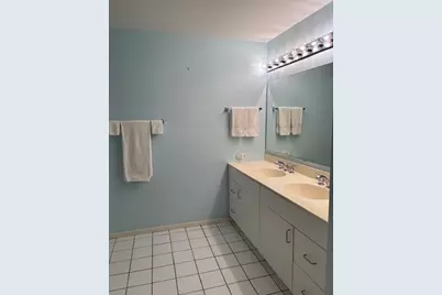 1625 Glenview Road #103, Glenview, IL 60025 - Photo 22