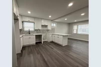 16752 Artesian Avenue, Hazel Crest, IL 60429 - Photo 4