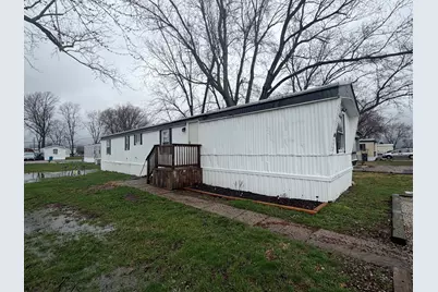 300 Spelter Avenue #79, Danville, IL 61832 - Photo 2