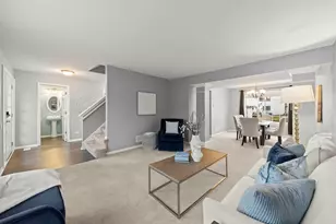 1371 E Braymore Circle, Naperville, IL 60564 - Photo 4