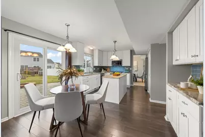 1371 E Braymore Circle, Naperville, IL 60564 - Photo 14