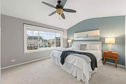 1371 E Braymore Circle, Naperville, IL 60564 - Photo 16