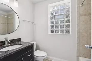 2826 W Harrison St, Chicago, IL 60612 - Photo 12