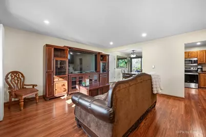 849 Hemlock Drive, Sleepy Hollow, IL 60118 - Photo 4