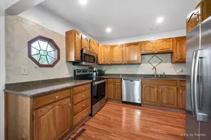 849 Hemlock Dr, Sleepy Hollow, IL 60118 - Photo 6