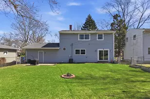 203 Fairview Dr, Saint Charles, IL 60174 - Photo 52