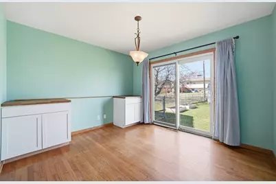 203 Fairview Drive, Saint Charles, IL 60174 - Photo 12