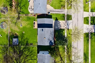 203 Fairview Dr, Saint Charles, IL 60174 - Photo 54