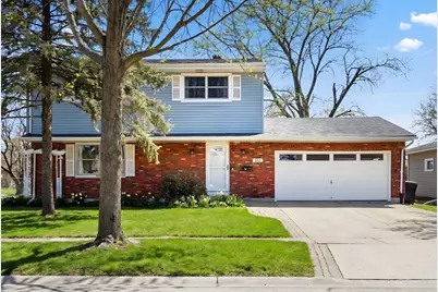 203 Fairview Drive, Saint Charles, IL 60174 - Photo 1