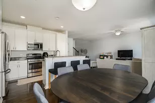 2368 N Brett Ln, Palatine, IL 60074 - Photo 12