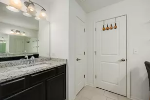 2368 N Brett Ln, Palatine, IL 60074 - Photo 16