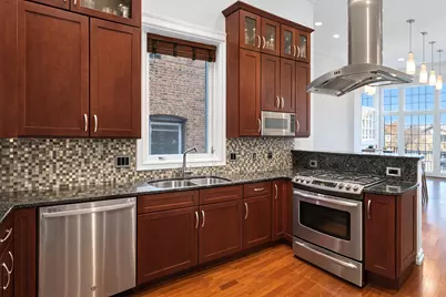 1245 N Greenview Avenue #3, Chicago, IL 60642 - Photo 8