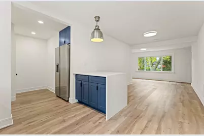 18241 Ridgewood Avenue, Lansing, IL 60438 - Photo 8