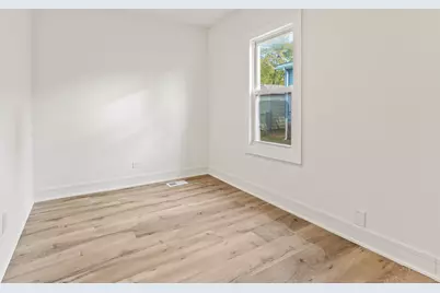 18241 Ridgewood Avenue, Lansing, IL 60438 - Photo 10