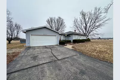 3912 Emerson Road, Sterling, IL 61081 - Photo 2