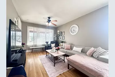 5758 W Warwick Avenue, Chicago, IL 60634 - Photo 4