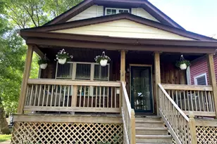 5758 W Warwick Ave, Chicago, IL 60634 - Photo 2