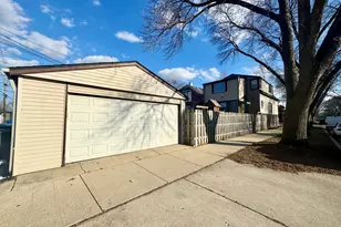 5758 W Warwick Ave, Chicago, IL 60634 - Photo 18