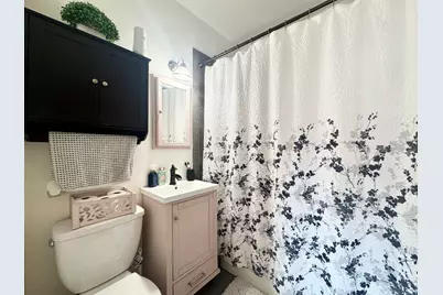 5758 W Warwick Avenue, Chicago, IL 60634 - Photo 10