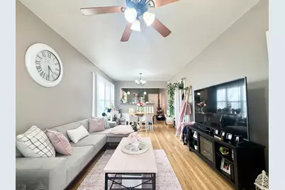 5758 W Warwick Avenue, Chicago, IL 60634 - Photo 4