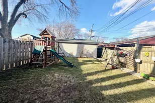 5758 W Warwick Ave, Chicago, IL 60634 - Photo 20