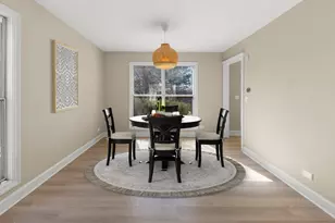 548 Larkspur Dr, Bolingbrook, IL 60440 - Photo 6