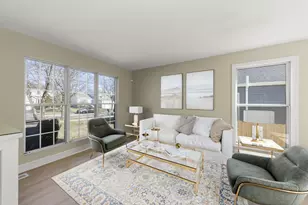 548 Larkspur Dr, Bolingbrook, IL 60440 - Photo 4