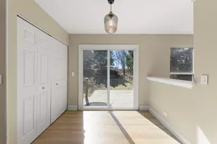 548 Larkspur Dr, Bolingbrook, IL 60440 - Photo 8