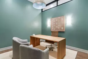 2370 N Elston Ct, Chicago, IL 60614 - Photo 10