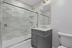 2370 N Elston Ct, Chicago, IL 60614 - Photo 28