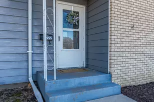 1222 7th Ave Ct, Silvis, IL 61282 - Photo 2