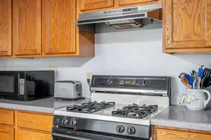 1222 7th Ave Ct, Silvis, IL 61282 - Photo 8