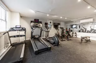 1140 N La Salle Dr, Chicago, IL 60610 - Photo 24