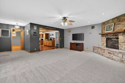 104 N Center Street, Gardner, IL 60424 - Photo 10