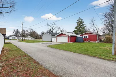 104 N Center Street, Gardner, IL 60424 - Photo 36