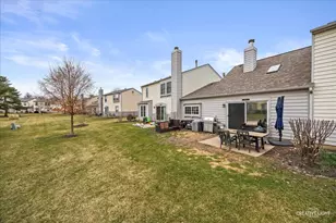 1325 Gloucester Cir, Carol Stream, IL 60188 - Photo 16