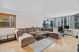 535 N Michigan Ave, Chicago, IL 60611 - Photo 2