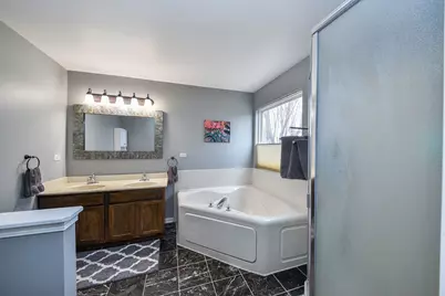 2921 McDuffee Circle, North Aurora, IL 60542 - Photo 14