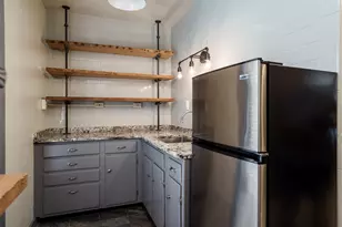 326 S 2nd St, Rockford, IL 61104 - Photo 36