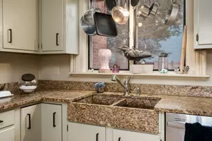 326 S 2nd St, Rockford, IL 61104 - Photo 24